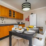 Bright & Spacious Flat By Hostwise ヴィラ・レアル・デ・サント・アントニオ